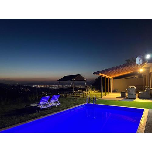 Kocaeli Başiskele Havuzlu Villa