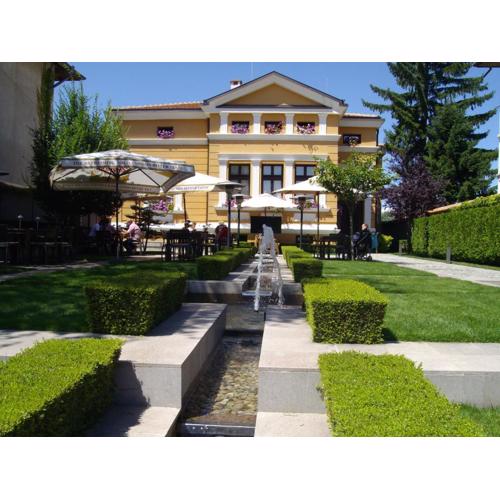 Kokoshkovata Boutique House