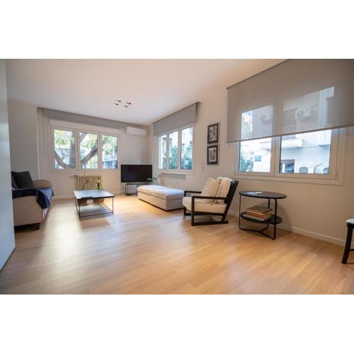 Kolonaki athens 2 bedrooms 4 persons flat by MPS