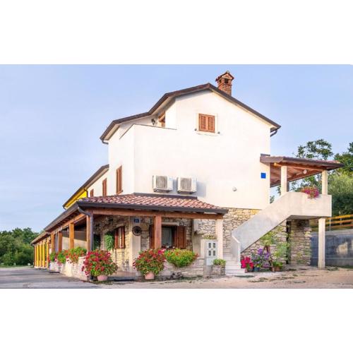 Komfortable Wohnung in ruhigem Dorf