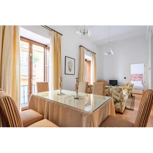 Komodo Sierpes: Bright & Classy Central Apartment