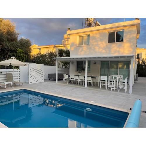 Konnos Hight Villa