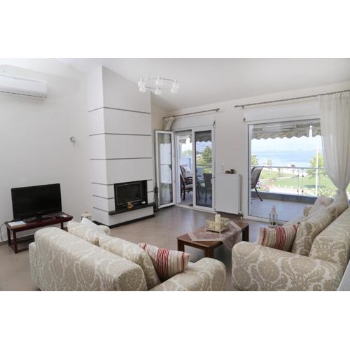 Konstantinos Luxury Apartment