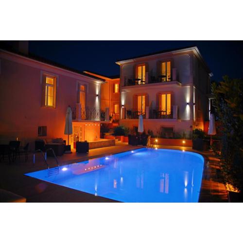 Korina Gallery Hotel