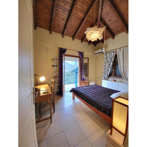 Koroni Kamares Valley Farm Amidst Olive Groves