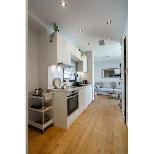 Koukouvagia penthouse in Athens