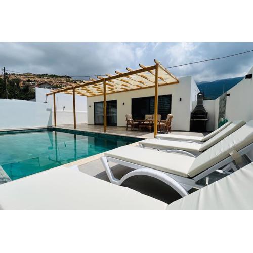 Kovuk Villalari-Villa Selen Private pool and jacuzzi