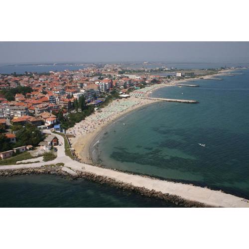 Kraybrezhna 3