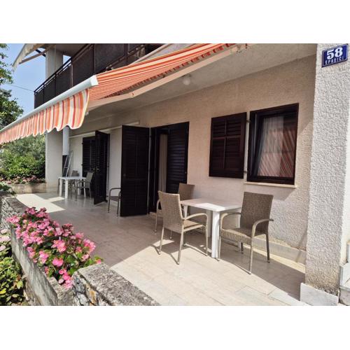 Krebel Apartments - Top location 4minute walk Beach, Strand, Spiaggia