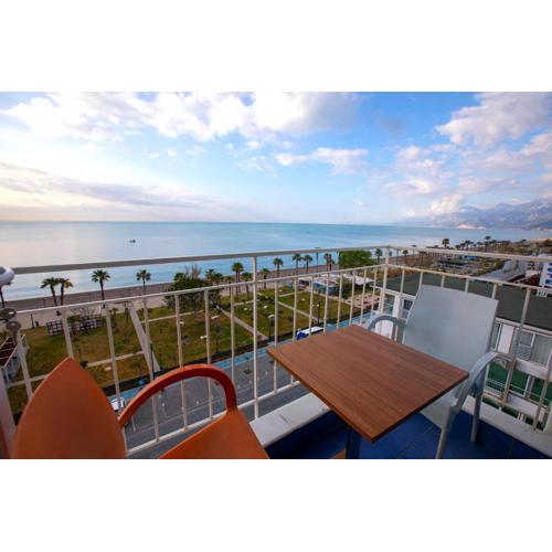 Kristal Beach Hotel