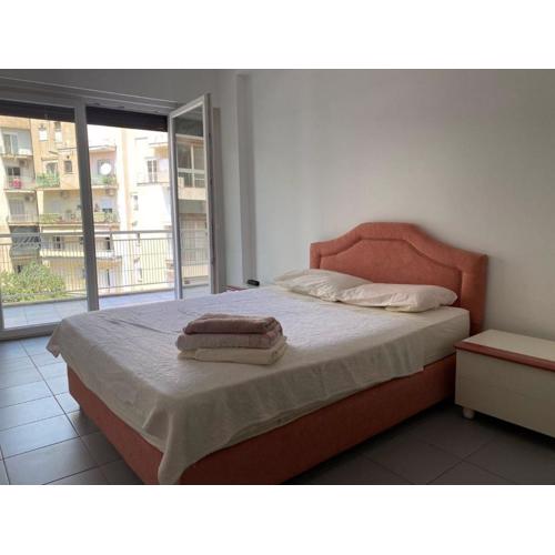 Kypseli Private Rooms 2