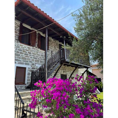 Kyr Gianni Mansion