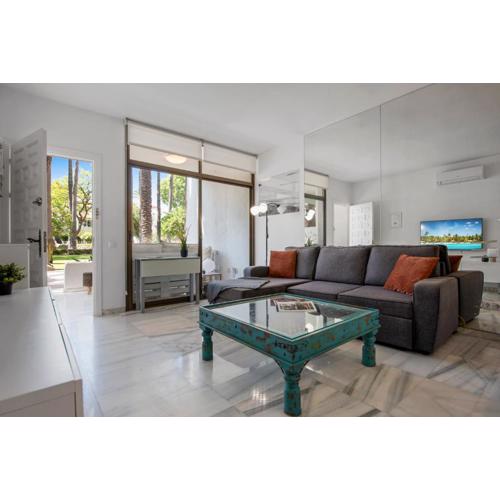 La Alcazaba lagoon in Marbella by Costarentals - Ref M48