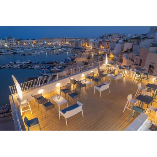 LA BANCHINA LUXURY SUITES