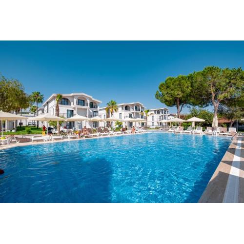 La Benata Beach Hotel