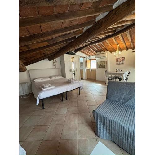 La Casa Del Galletto - At The Top Of The City