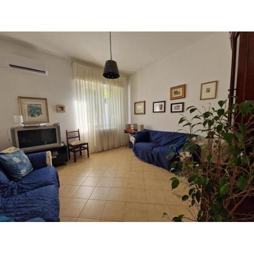 La casa di Angela - Parking, AC
