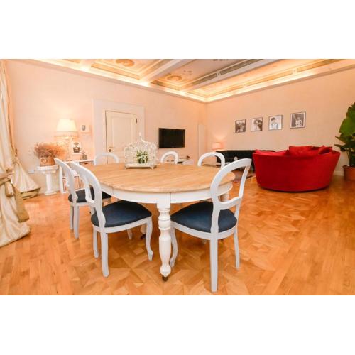 LA CASA DI MONIC