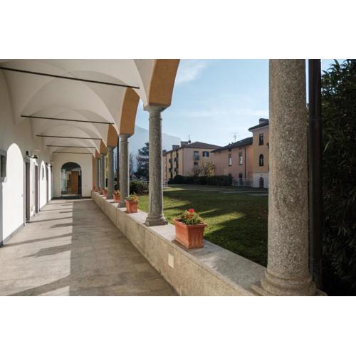 La Casa nel Chiostro tra lago e monti