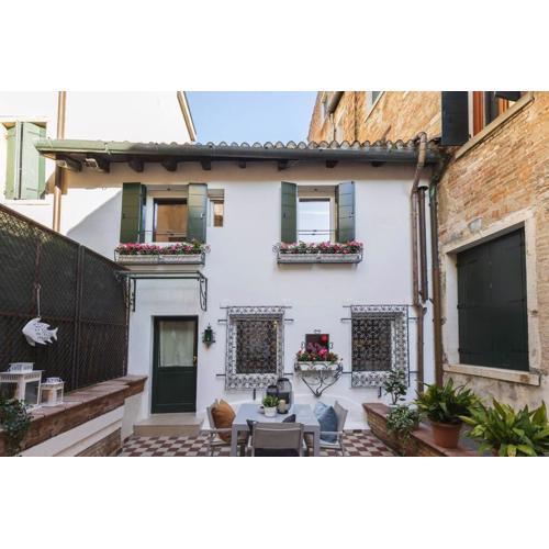 La Casa Più Centrale A Venezia, Con Corte Privata
