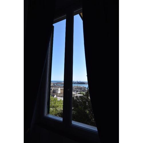 la casa sulla mattonata, con vista vicino alla Stazione Principe