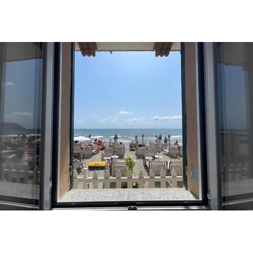 La Casa Sulla Spiaggia - On The Beach- Happy Rentals