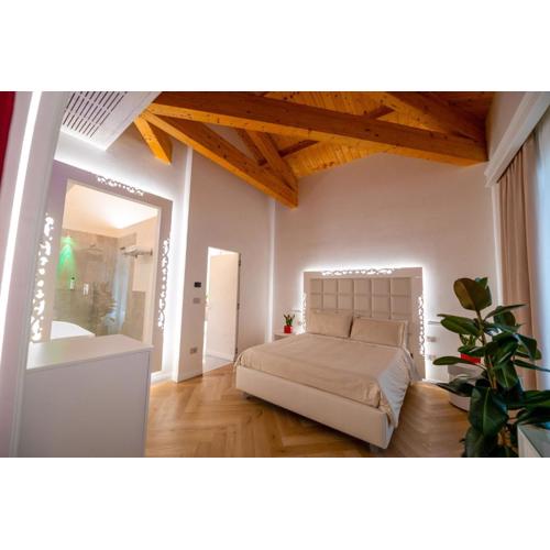 La Divina - free parking -