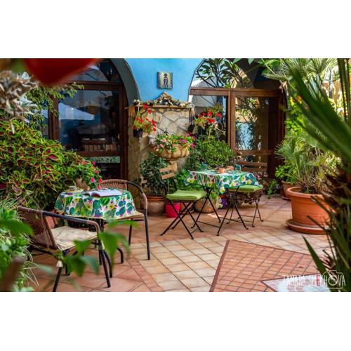 La Finestra sul Cortile B&B