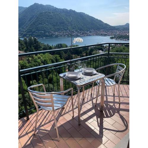 La finestra sul lago di Como
