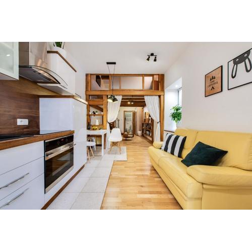 La Guardia Apartment with free private parking