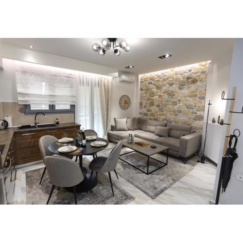 LA Larissa Luxury Apartments Trekke
