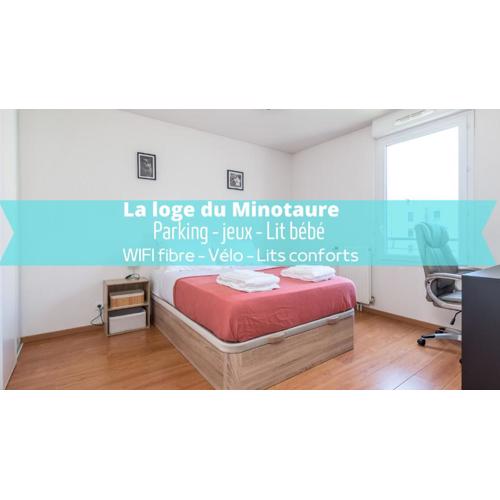 La loge du Minotaure, parking et bureaux