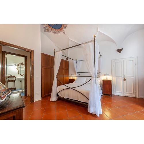 LA LOGGIA DI PORTICA Residenza Storica nel centro di Assisi