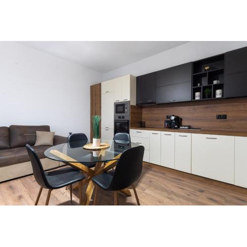 La Luna - High-end 2BD Flat in the TOP centre by Flat Mаnager