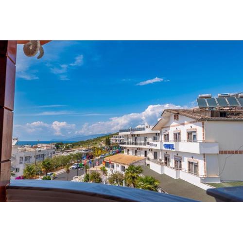 La Luna Resort