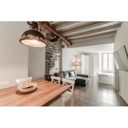 La Maison by Quokka 360 - Historic centre of Como - The Walled City
