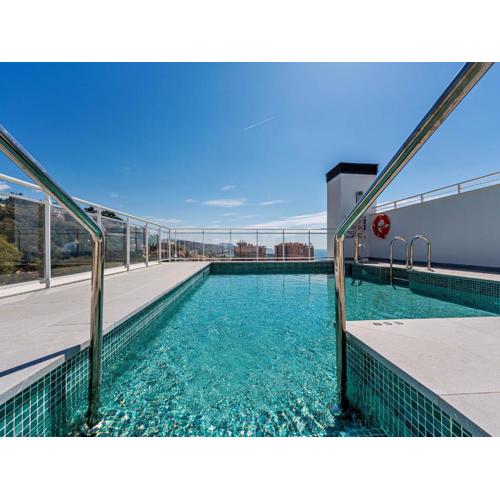 LA MALAGUETA BEACH Pool & Parking