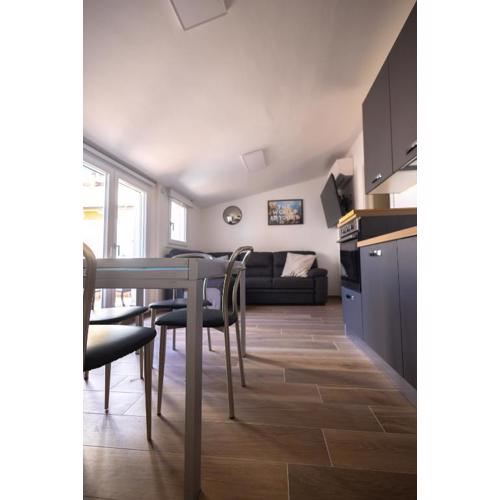 La Mansarda - Riflessi Rooms & Apartments