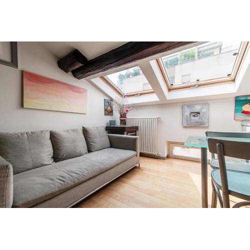 La Mansardina di Giuly by Quokka 360 - bright attic apartment in the centre of Como