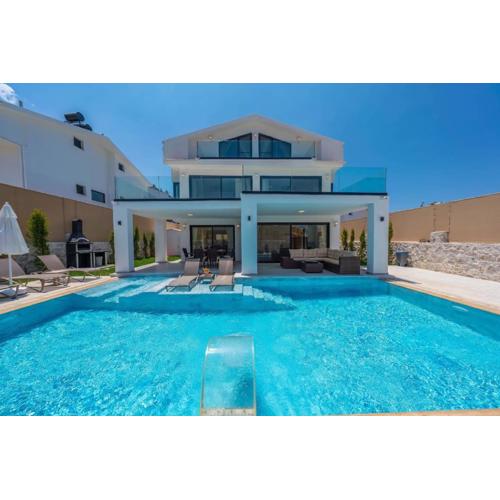 La Marbella Villa