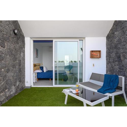 La Marinera House-near the beach, fast wifi, air-con on main Bedroom and SAT tv
