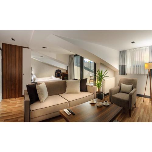 La Mia Suites