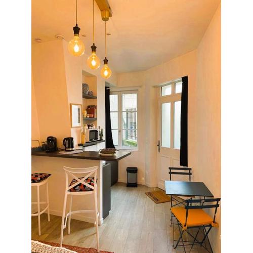 La Petite Jeannette Studio