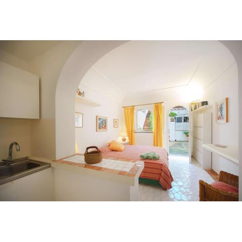 La Piccola, Capri