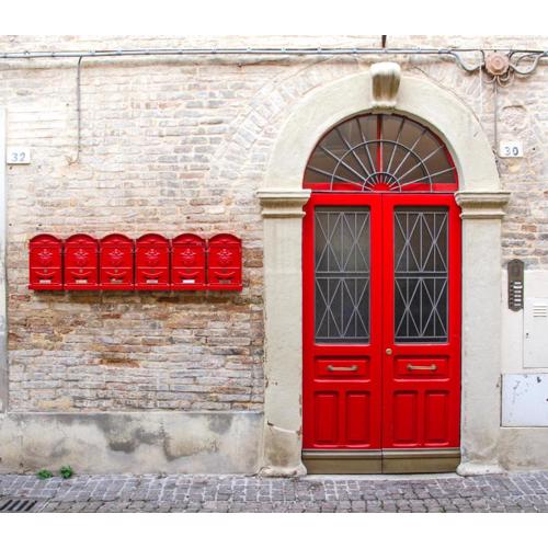 LA PORTA ROSSA