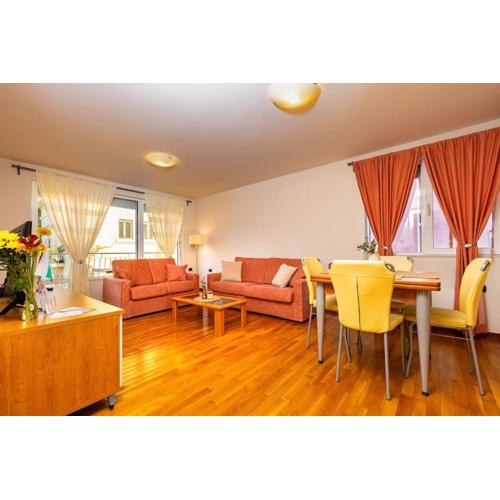 La Primavera Spacious Apartment