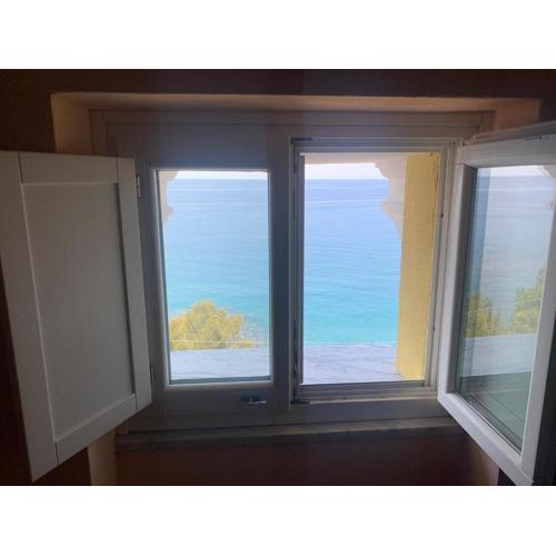 La terrazza nel blu