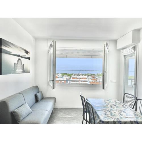 La Terrazza sul Mare with parking
