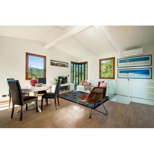 La Villetta 2 - Elegant and Cozy Cottage with free parking and A C