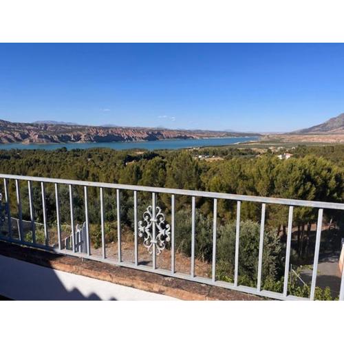 La Vista Del Lago - Lake Negratin View